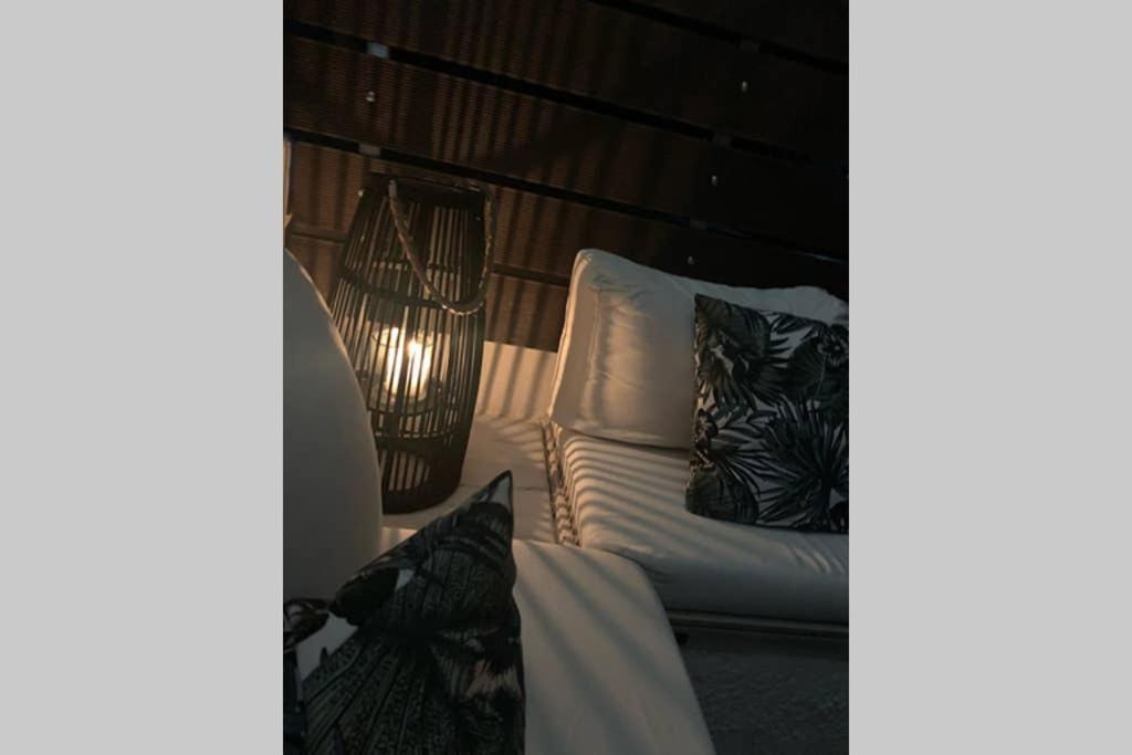 Beachfront Garden Apartment- Atlas Complex ルートラキ エクステリア 写真