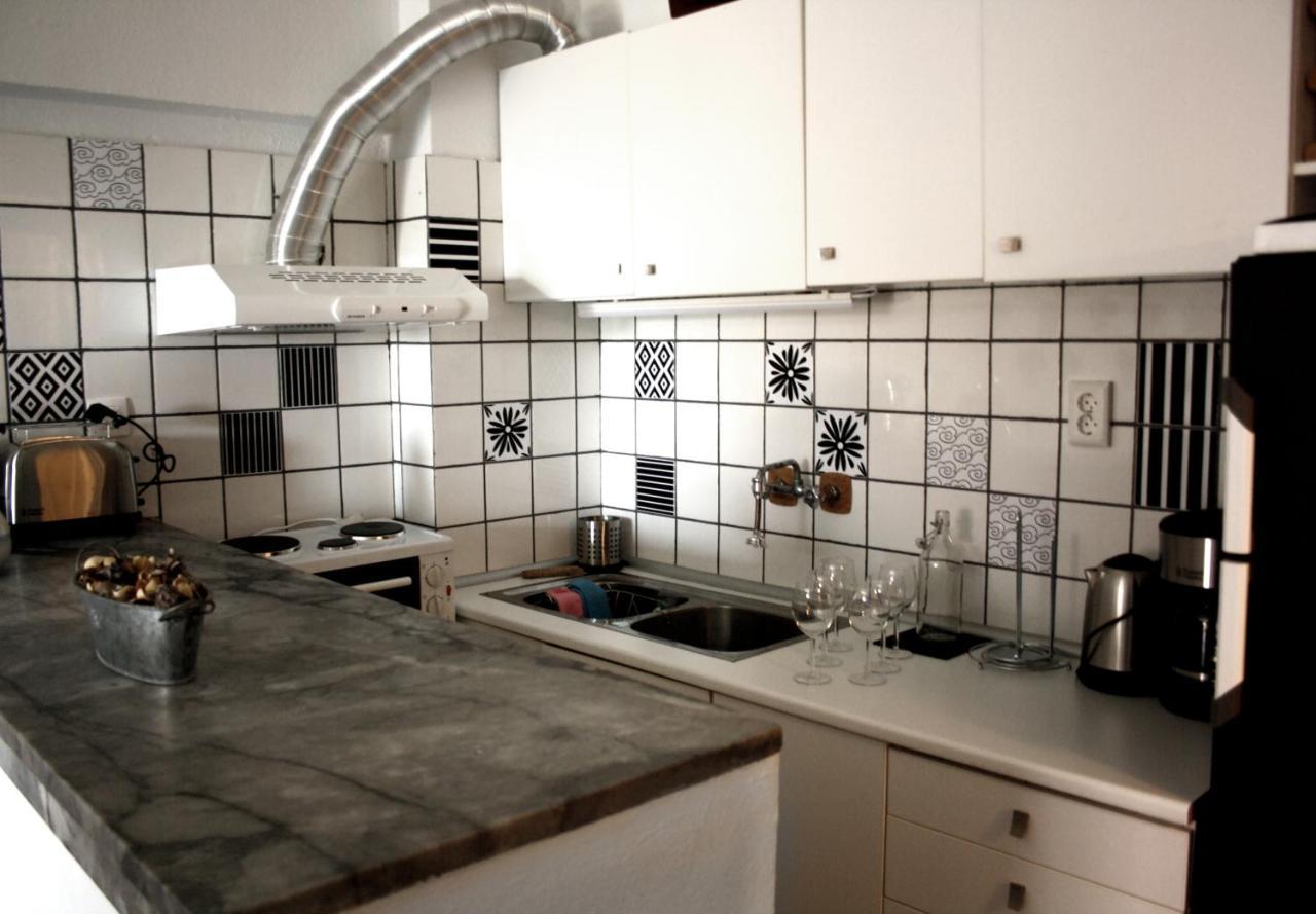 Beachfront Garden Apartment- Atlas Complex ルートラキ エクステリア 写真