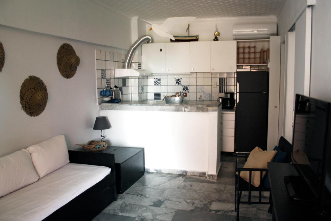Beachfront Garden Apartment- Atlas Complex ルートラキ エクステリア 写真